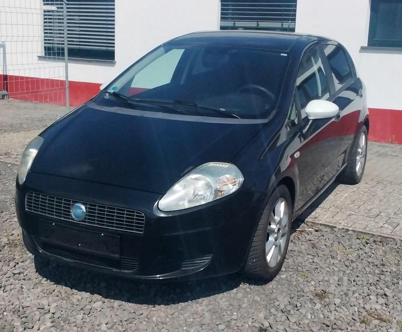 Schwarz Gebraucht 2007 Fiat Grande Punto Kleinwagen | 1.999 € (Guter Preis) - Bild 1/4