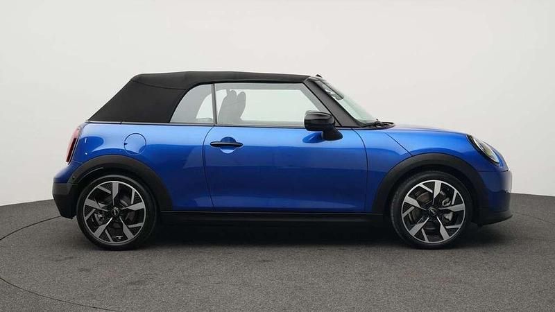 Gebraucht Mini Cooper Cabriolet Favoured 163 PS (119 kW) 2025 Blau Cabrio