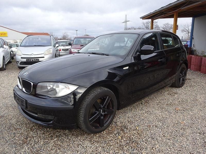 Schwarz Gebraucht 2010 BMW 116 Advantage Kleinwagen | 2.500 € (Superpreis) - Bild 1/4