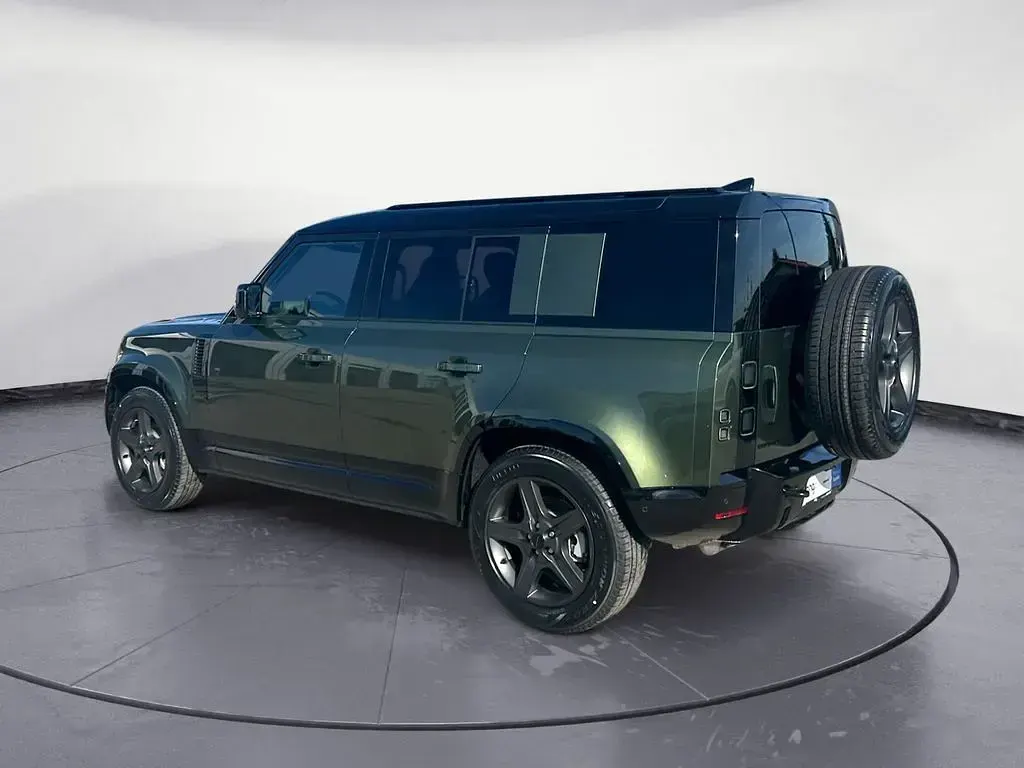 Neu Land Rover Defender SE Dynamic 250 PS (183 kW) 2026 Schwarz SUV