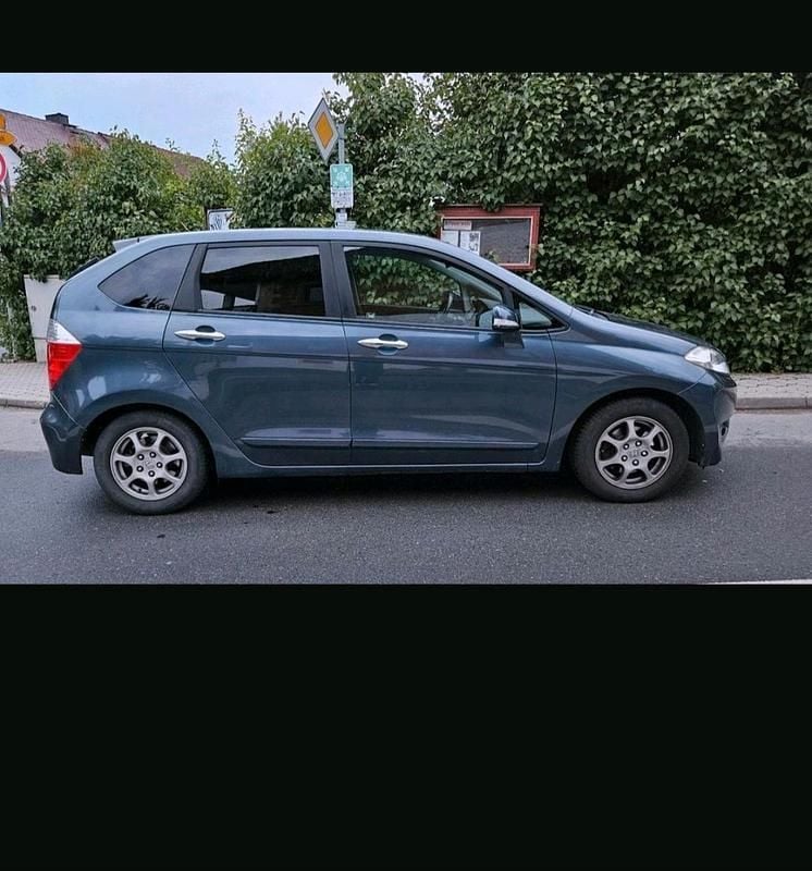 Grau Gebraucht 2005 Honda FR-V Van / Kleinbus | 3.500 € (Etwas zu teuer) - Bild 1/4