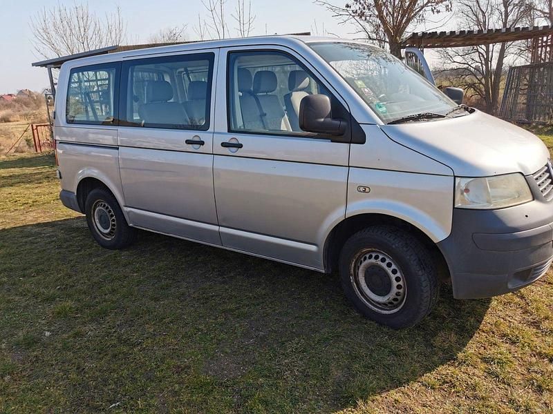 Gebraucht VW T5 131 PS (96 kW) 2009 Silber Van