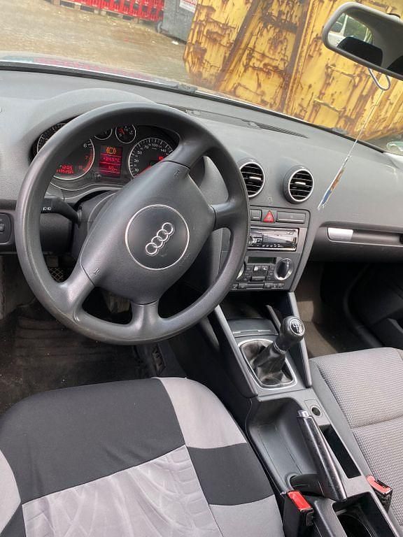 Gebraucht Audi A3 Ambiente 116 PS (85 kW) 2003 Grau Limousine