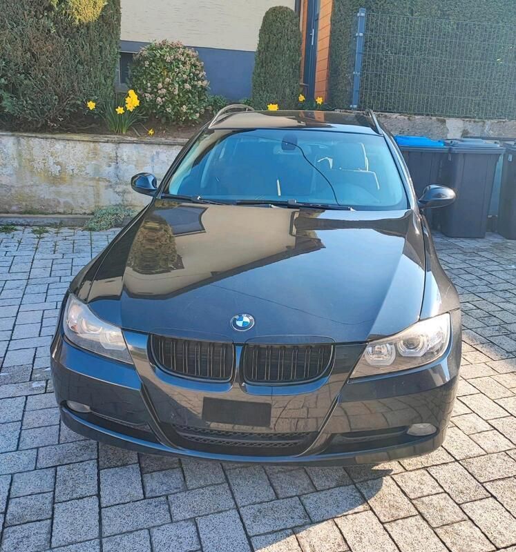 Schwarz Gebraucht 2008 BMW 320 Kombi | 2.450 € (Superpreis) - Bild 1/4