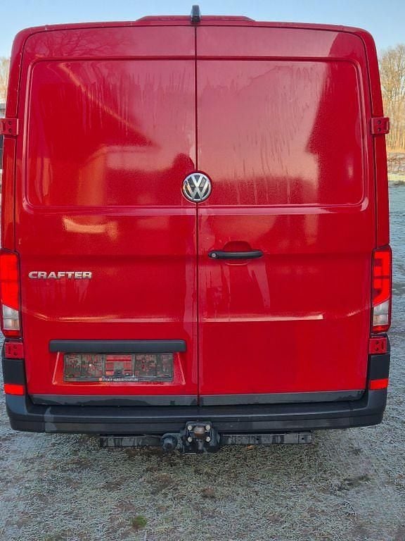Rot Gebraucht 2021 VW Crafter Van | 23.400 € (Guter Preis) - Bild 1/4