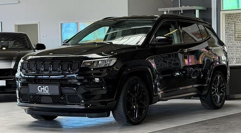Second-hand Jeep Compass 131 CP (96 kW) 2023 Negru SUV