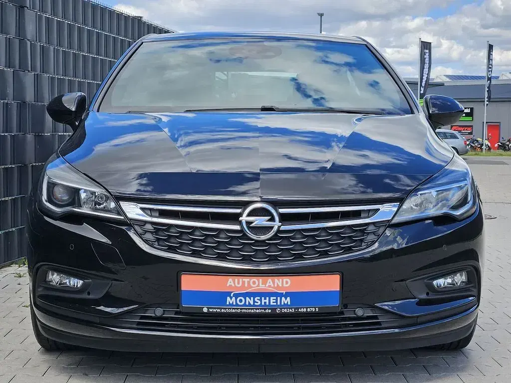 Gebraucht Opel Astra Dynamic 125 PS (91 kW) 2018 Schwarz Limousine