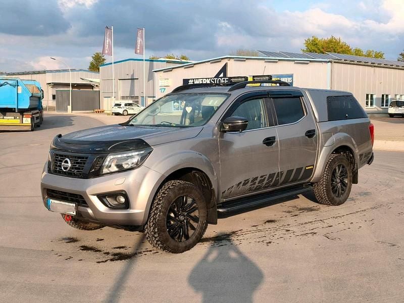 Grau Gebraucht 2019 Nissan Navarra 360º SUV | 22.900 € - Bild 1/4