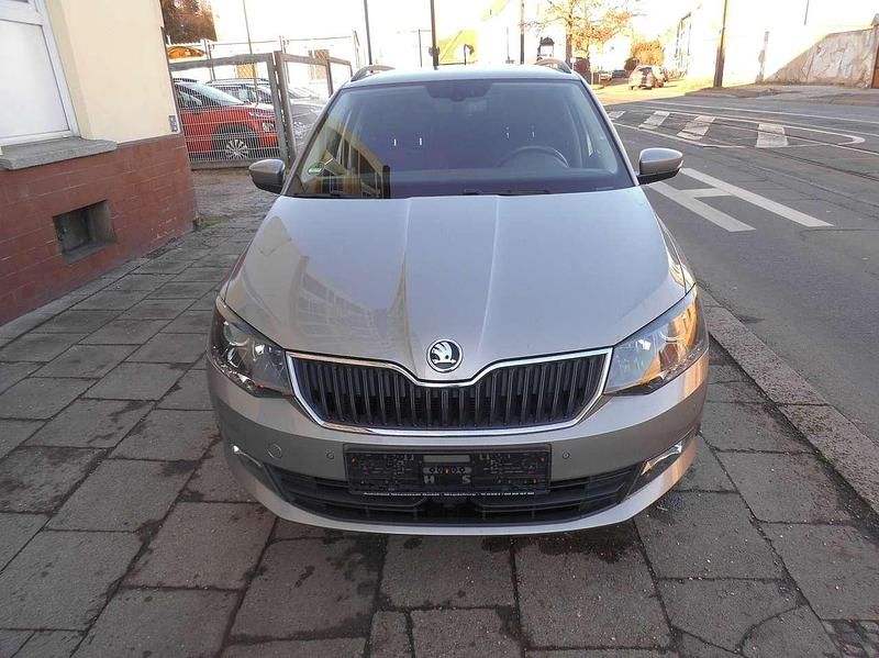 Gebraucht Skoda Fabia Style 90 PS (66 kW) 2016 Cappuccinobeige metallic Kombi