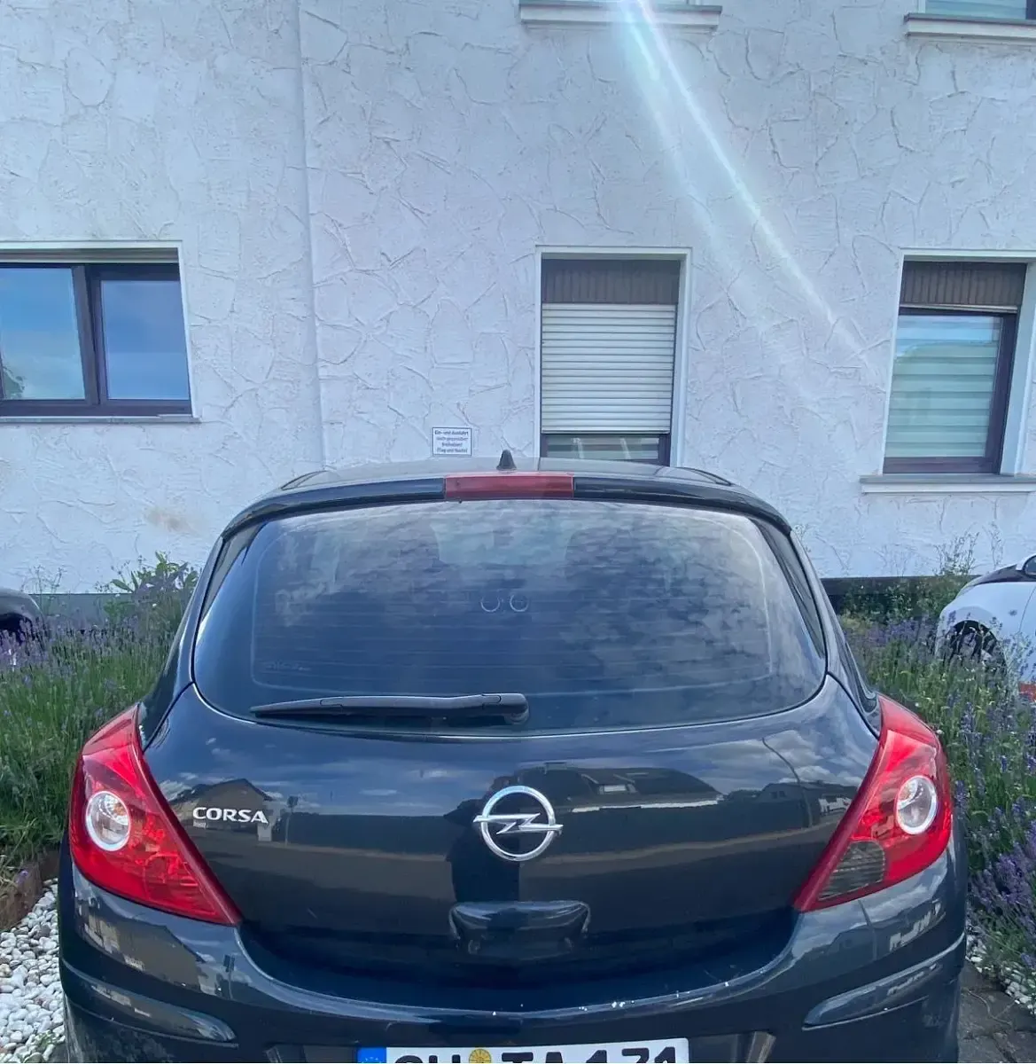 Gebraucht Opel Corsa 87 PS (63 kW) 2014 Schwarz Kleinwagen