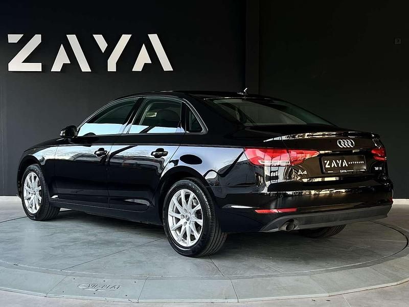 Gebraucht Audi A4 Comfort 150 PS (110 kW) 2016 Schwarz Limousine