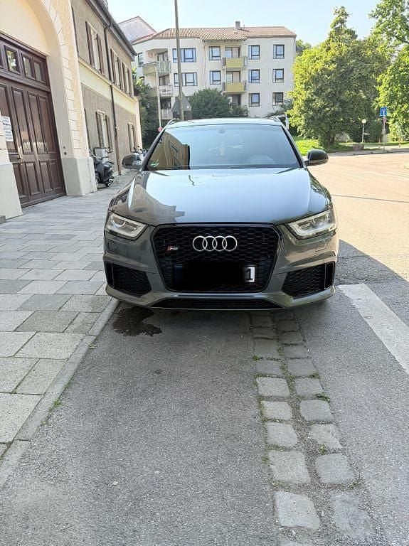 Grau Gebraucht 2014 Audi RS Q3 Sport SUV | 19.800 € (Guter Preis) - Bild 1/4