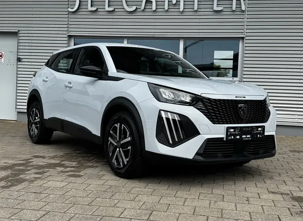 Gebraucht Peugeot 2008 Active 101 PS (74 kW) 2024 Weiß SUV