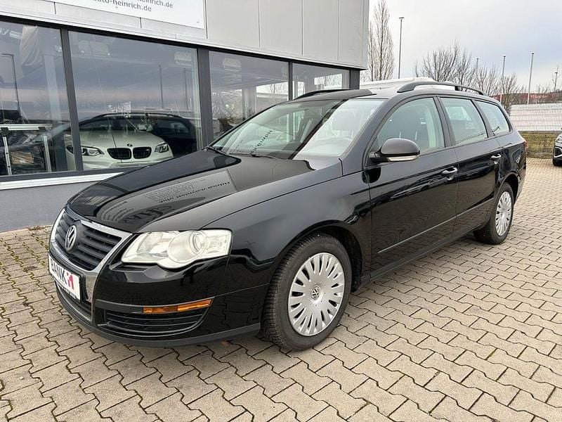 Schwarz Gebraucht 2007 VW Passat Trendline Kombi | 2.990 € (Fairer Preis) - Bild 1/4