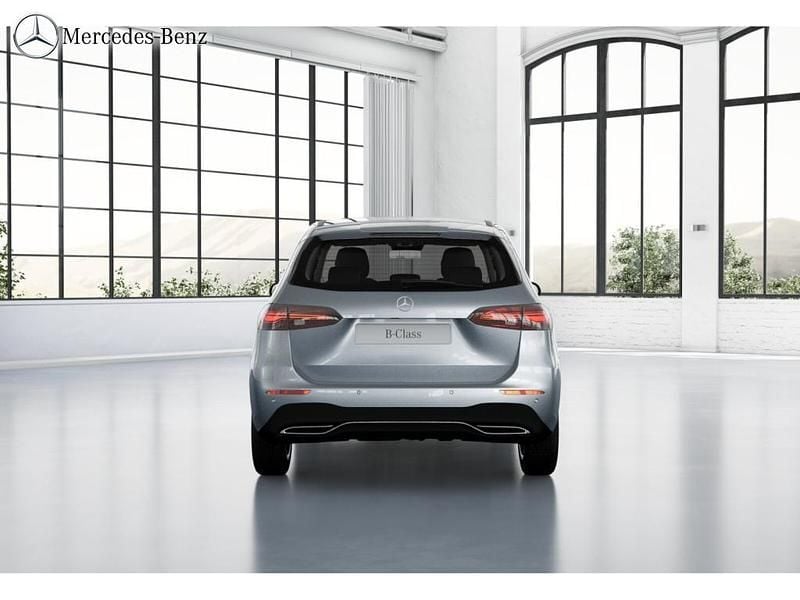 Gebraucht Mercedes B180 Progressive 136 PS (100 kW) 2024 Metalliclack hightechsilber Van / Kleinbus