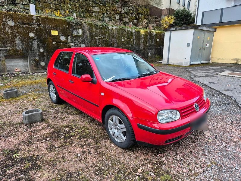 Gebraucht VW Golf IV 75 PS (55 kW) 2001 Rot Kleinwagen