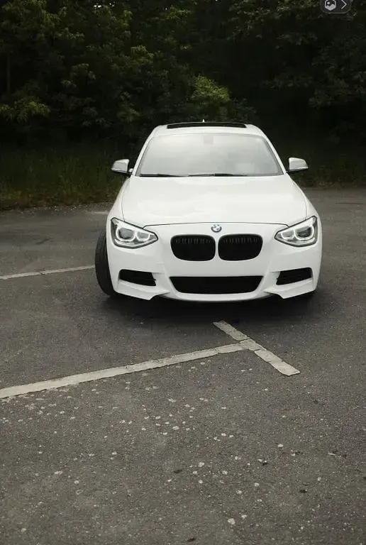 Gebraucht BMW M135 Performance 320 PS (235 kW) 2014 Weiß Kleinwagen