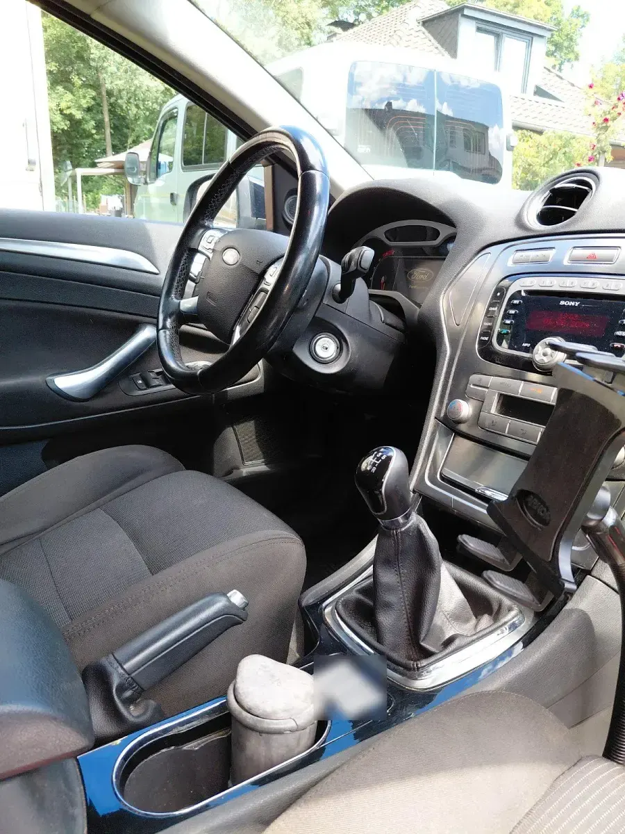 Gebraucht Ford Mondeo 146 PS (107 kW) 2009 Schwarz Kombi