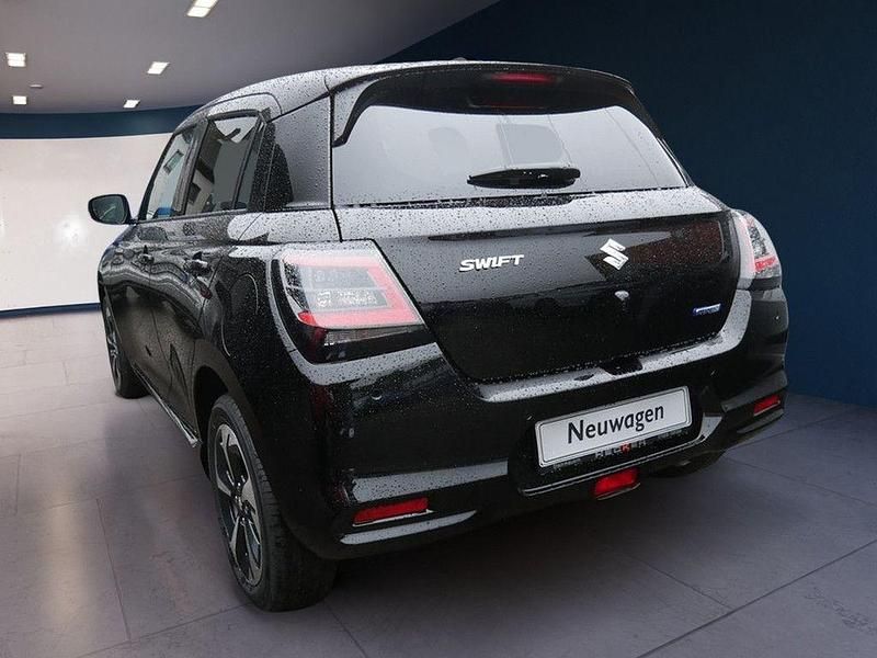 Neu Suzuki Swift Comfort+ 83 PS (61 kW) 2025 Schwarz Limousine