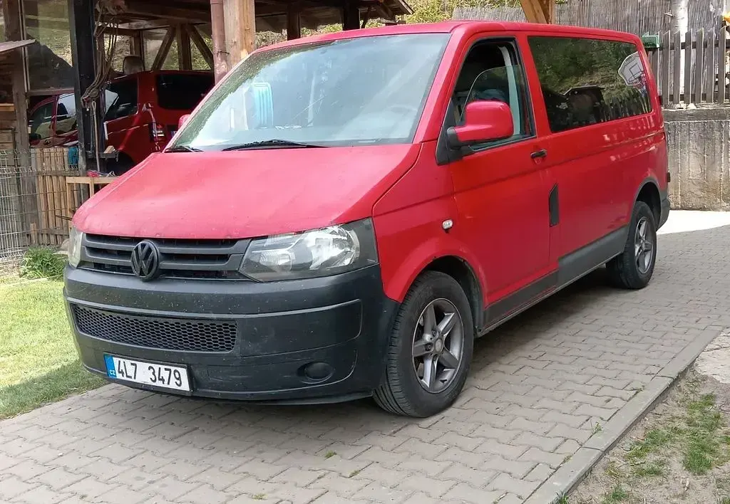Gebraucht VW Transporter 105 PS (77 kW) 2006 Rot Van