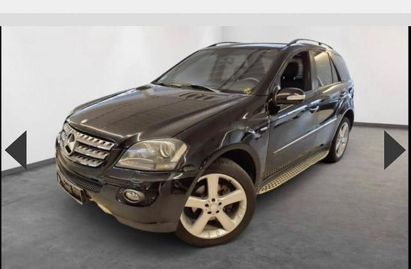 Gebraucht Mercedes ML320 224 PS (164 kW) 2008 Obsidianschwarz SUV