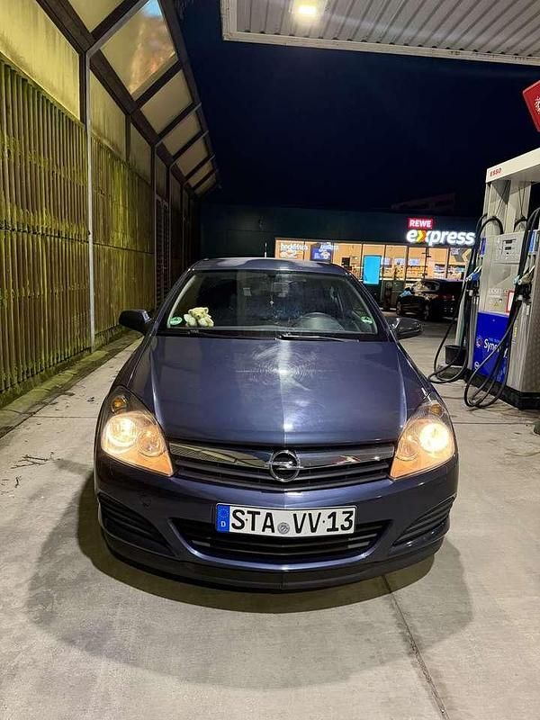 Gebraucht Opel Astra GTC 140 PS (102 kW) 2006 Limousine