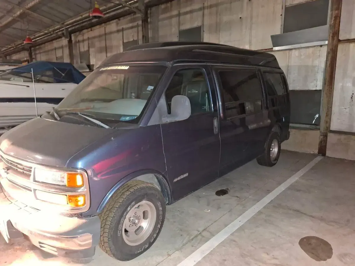 Gebraucht Chevrolet Express 245 PS (180 kW) 1998 Blau Van / Kleinbus