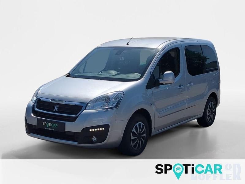 Grau Gebraucht 2016 Peugeot Partner Tepee Van / Kleinbus | 13.350 € (Teuer) - Bild 1/4