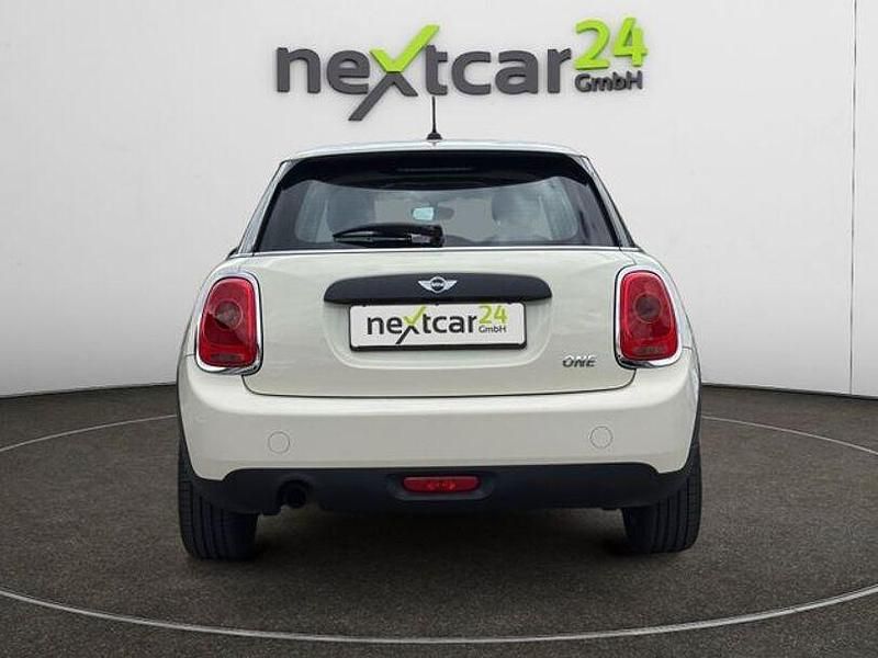 Usado Mini ONE 75 HP (55 kW) 2016 Branco Citadino