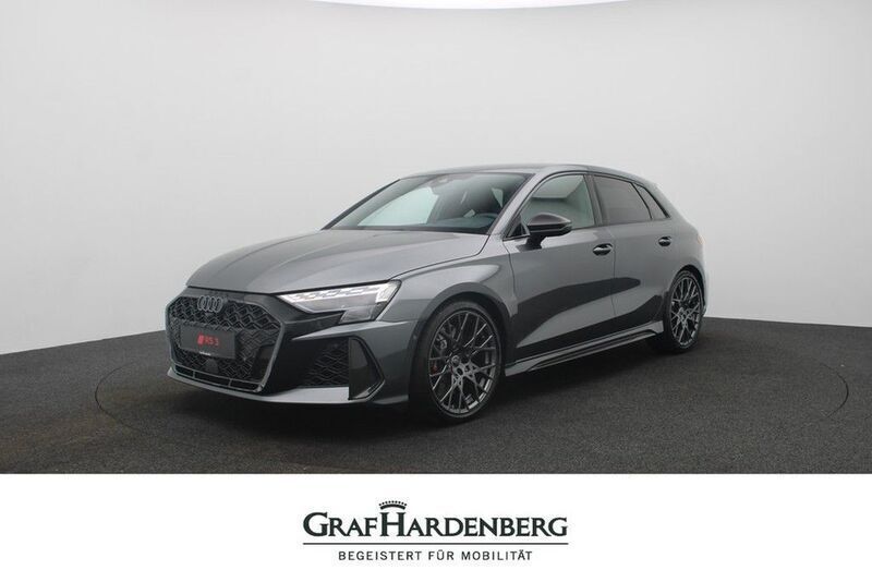 Daytonagrau perleffekt Neu 2025 Audi RS3 Sportback Kleinwagen | 69.994 € (Fairer Preis) - Bild 1/4