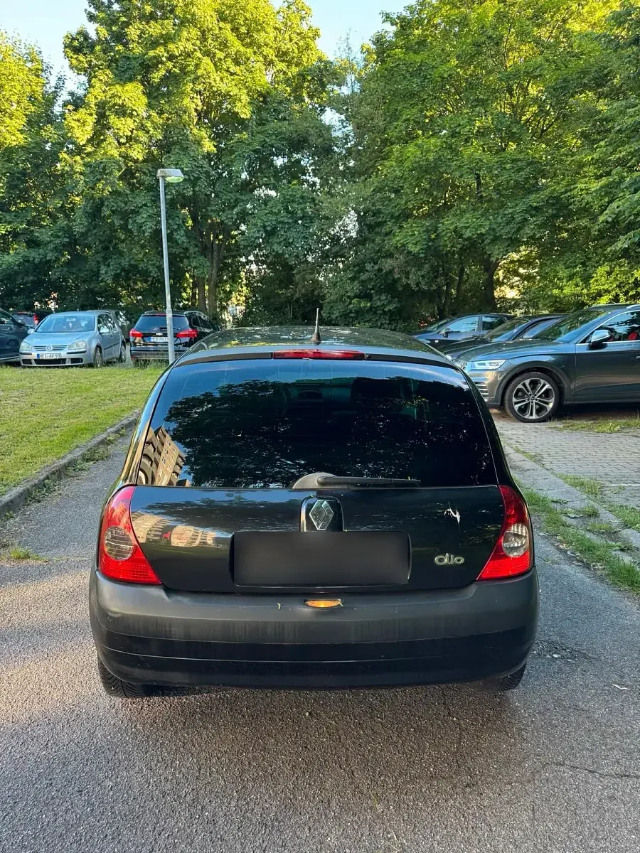 Gebraucht Renault Clio 70 PS (51 kW) 2002 Schwarz Coupé