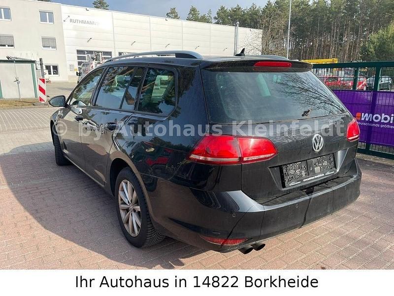 Second-hand VW Golf VII LOUNGE 125 CP (91 kW) 2015 Negru Break