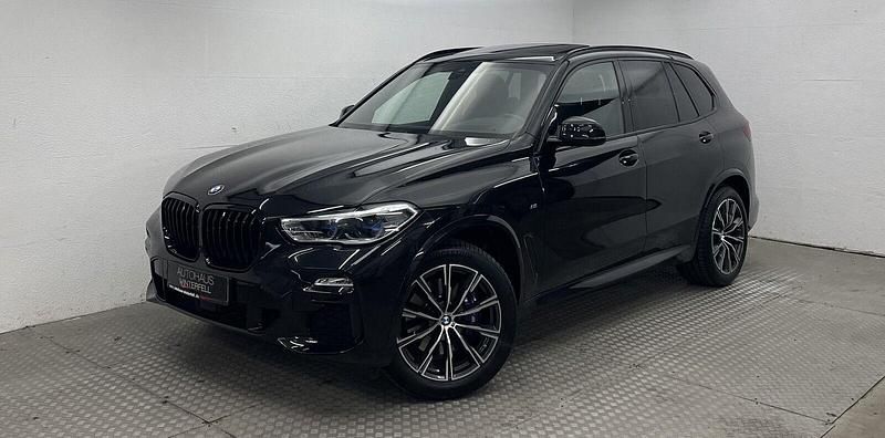Black sapphire metallic Gebraucht 2021 BMW X5 M Sport SUV | 48.800 € (Guter Preis) - Bild 1/4
