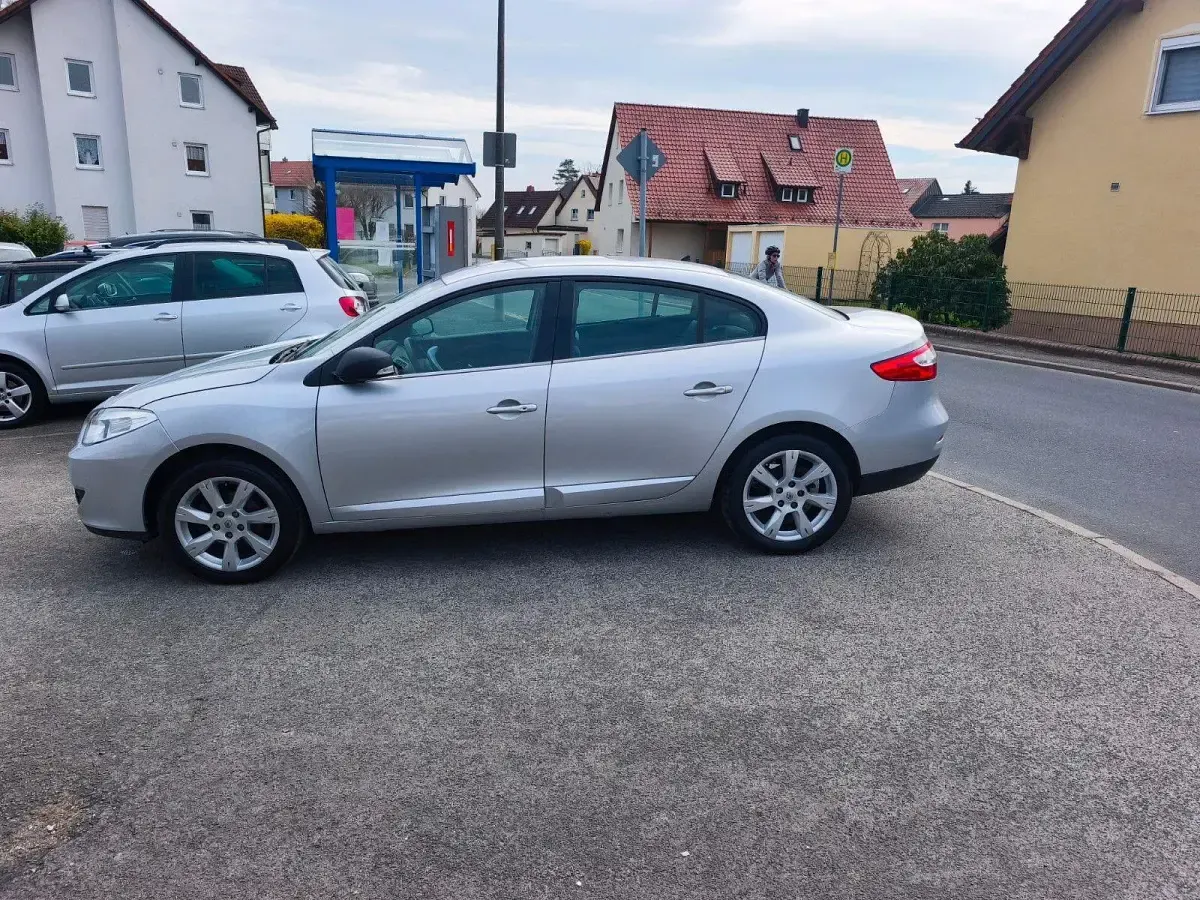 Occasion Renault Fluence Expression 110 ch (80 kW) 2011 Argent Berline