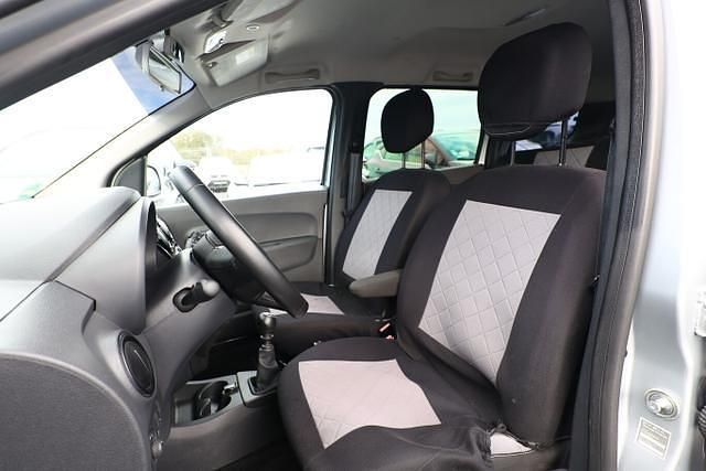 Gebraucht Dacia Lodgy Stepway 116 PS (85 kW) 2022 Highland grau metallic highland grau metallic Van / Kleinbus