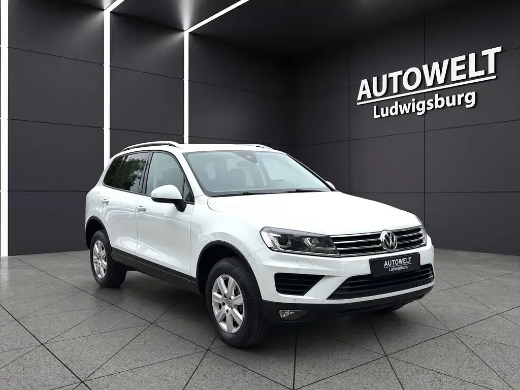 Używany VW Touareg Terrain Tech 262 KM (192 kW) 2018 Biały SUV