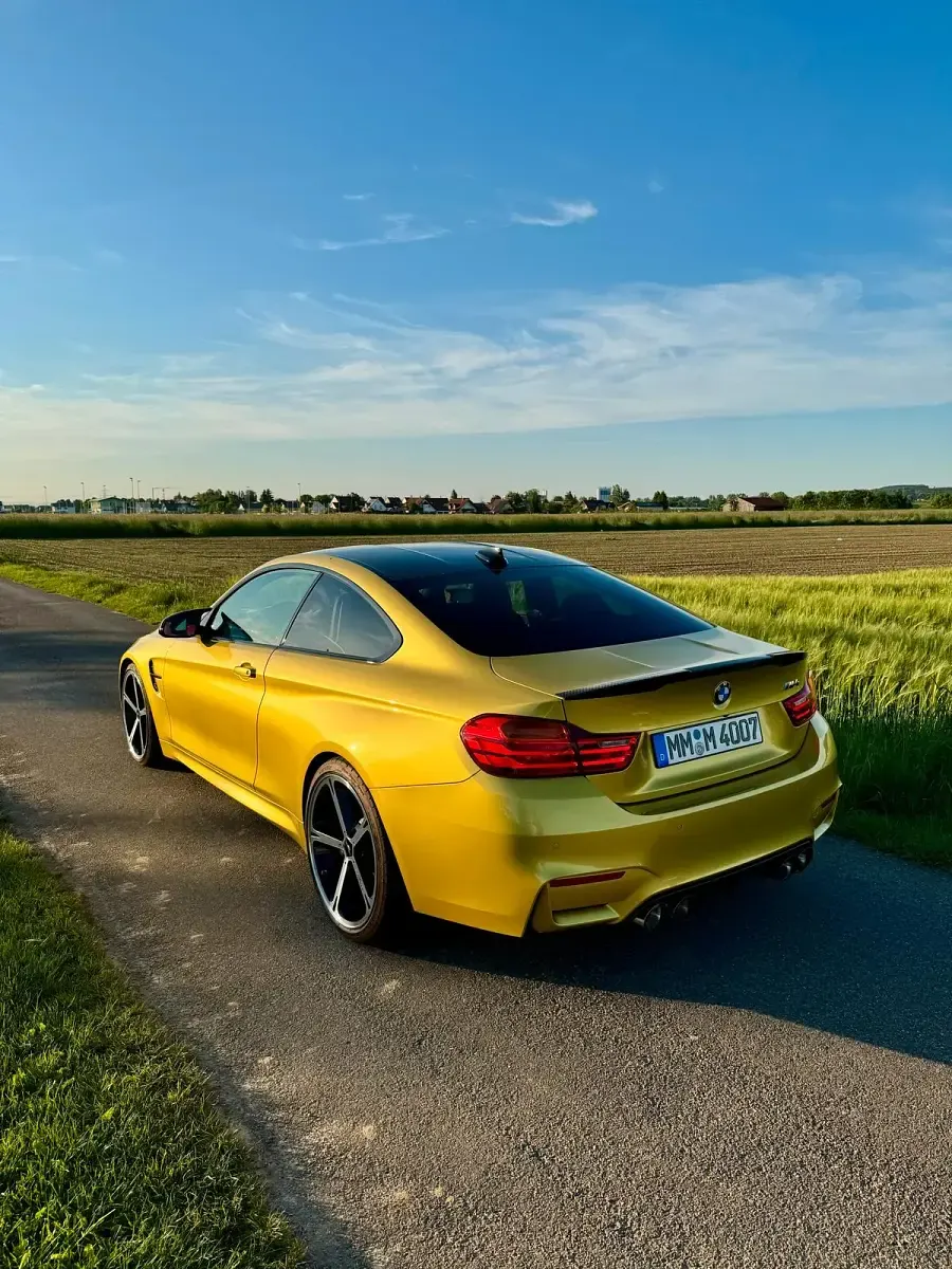 Gebraucht BMW M4 M Performance 431 PS (317 kW) 2015 Gelb Coupé
