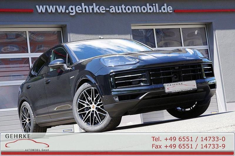 Chromitschwarz Gebraucht 2025 Porsche Cayenne SUV | 108.850 € (Guter Preis) - Bild 1/4