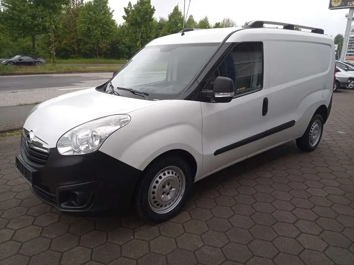 Używany Opel Combo 90 KM (66 kW) 2016 Biały Minivan