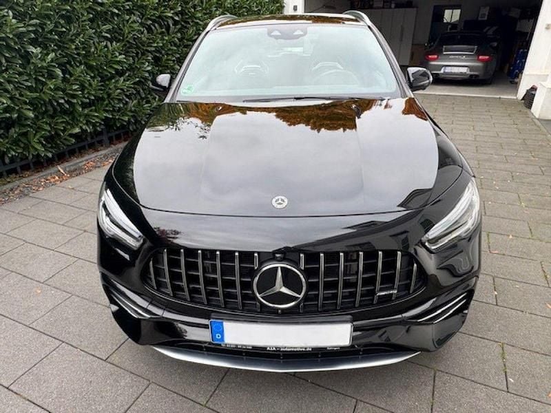 Schwarz Gebraucht 2020 Mercedes GLA35 AMG AMG SUV | 41.590 € (Fairer Preis) - Bild 1/4