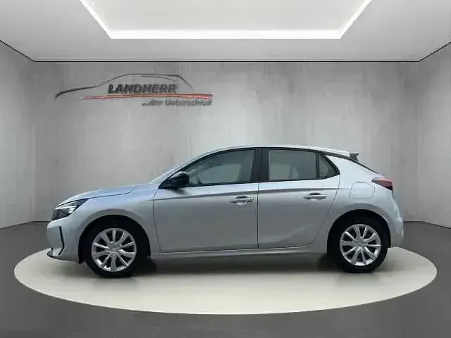 Gebraucht Opel Corsa 101 PS (74 kW) 2024 Kristall silber (metallic) Kleinwagen