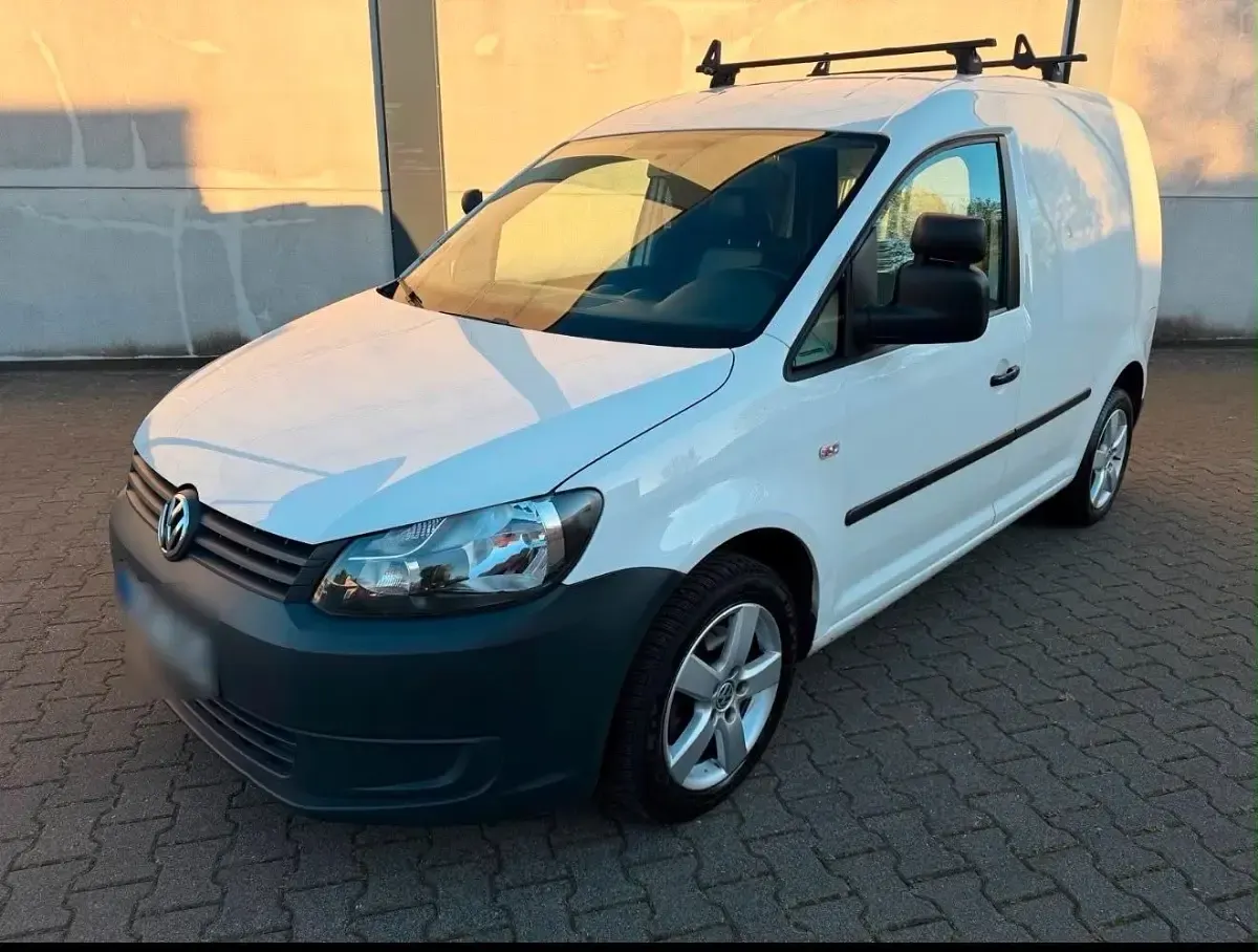 Gebraucht VW Caddy 104 PS (76 kW) 2012 Weiß Van / Kleinbus