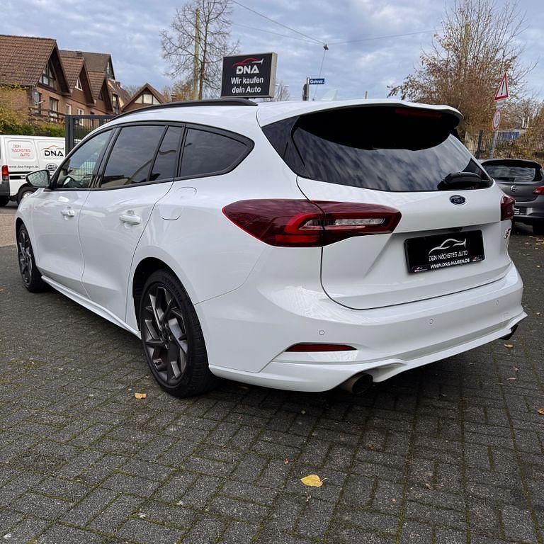 Gebraucht Ford Focus ST 280 PS (205 kW) 2023 Weiß Limousine