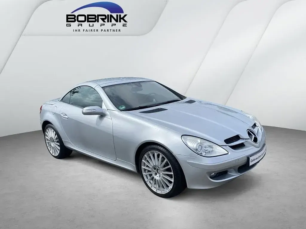 Second-hand Mercedes SLK200 163 CP (119 kW) 2005 Argintiu Cabrio