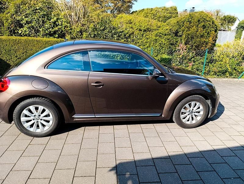 Second-hand VW Beetle Design 105 CP (77 kW) 2014 Maro Hatchback