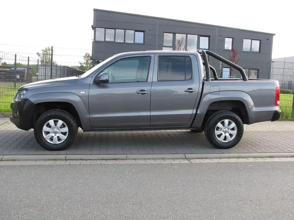 Używany VW Amarok 163 KM (119 kW) 2011 Szary Pickup