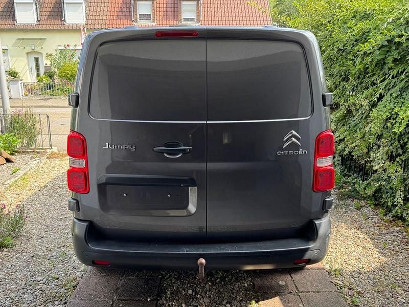 Gebraucht Citroën Jumpy 179 PS (131 kW) 2017 Grau Van / Kleinbus