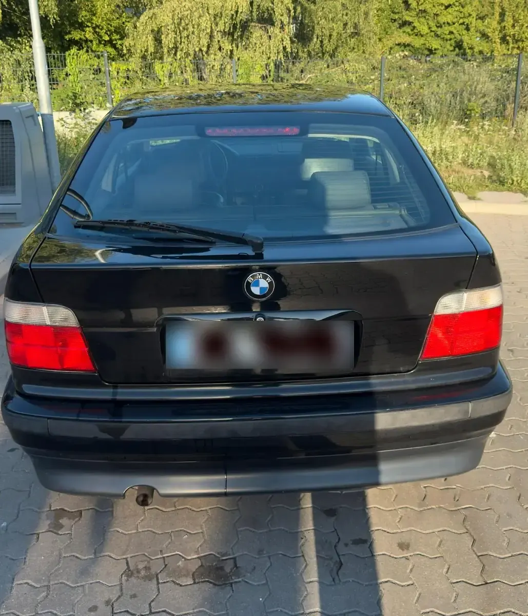 Gebraucht BMW 316 102 PS (75 kW) 1997 Schwarz Coupé