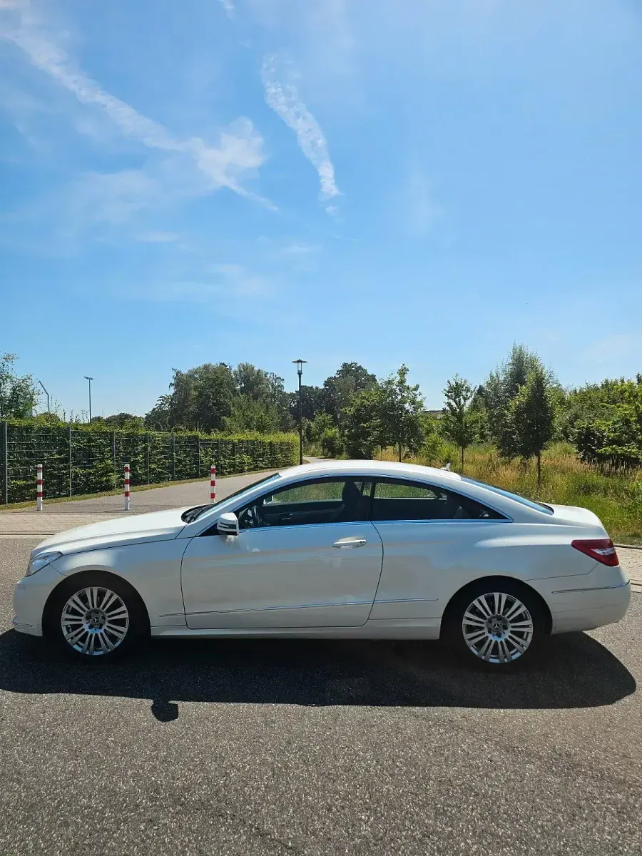 Gebraucht Mercedes E220 170 PS (125 kW) 2012 Coupé