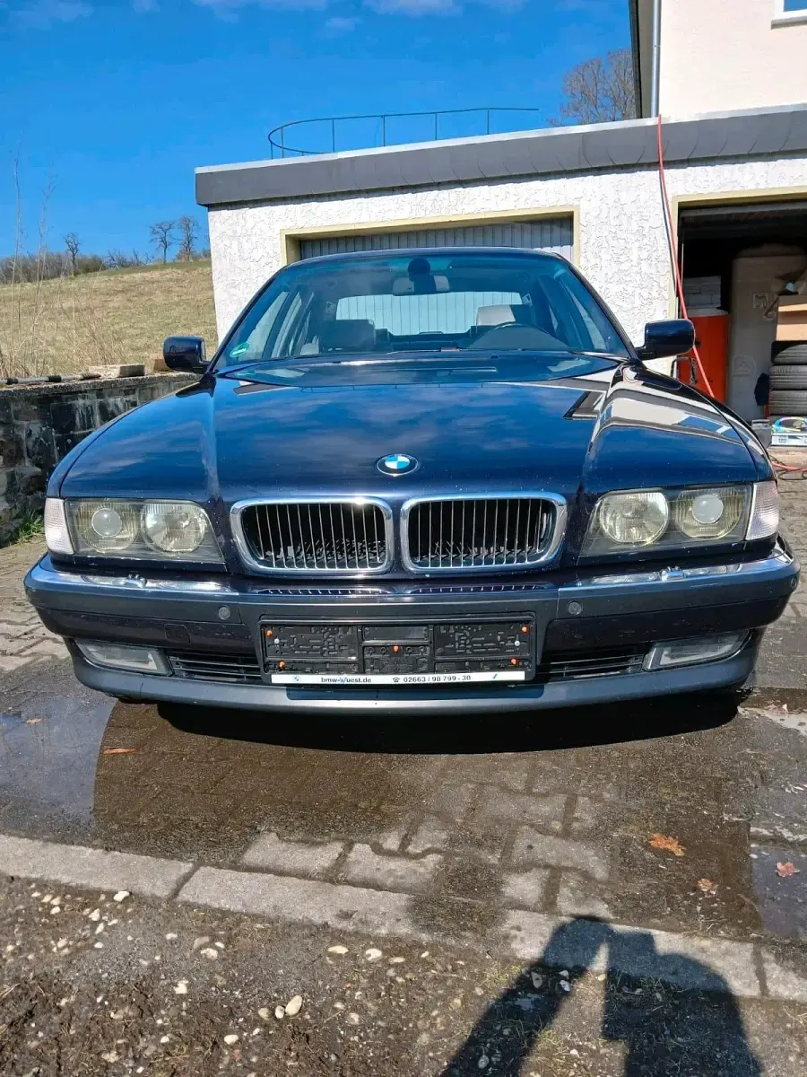 Gebraucht BMW 740 286 PS (210 kW) 1997 Blau Limousine